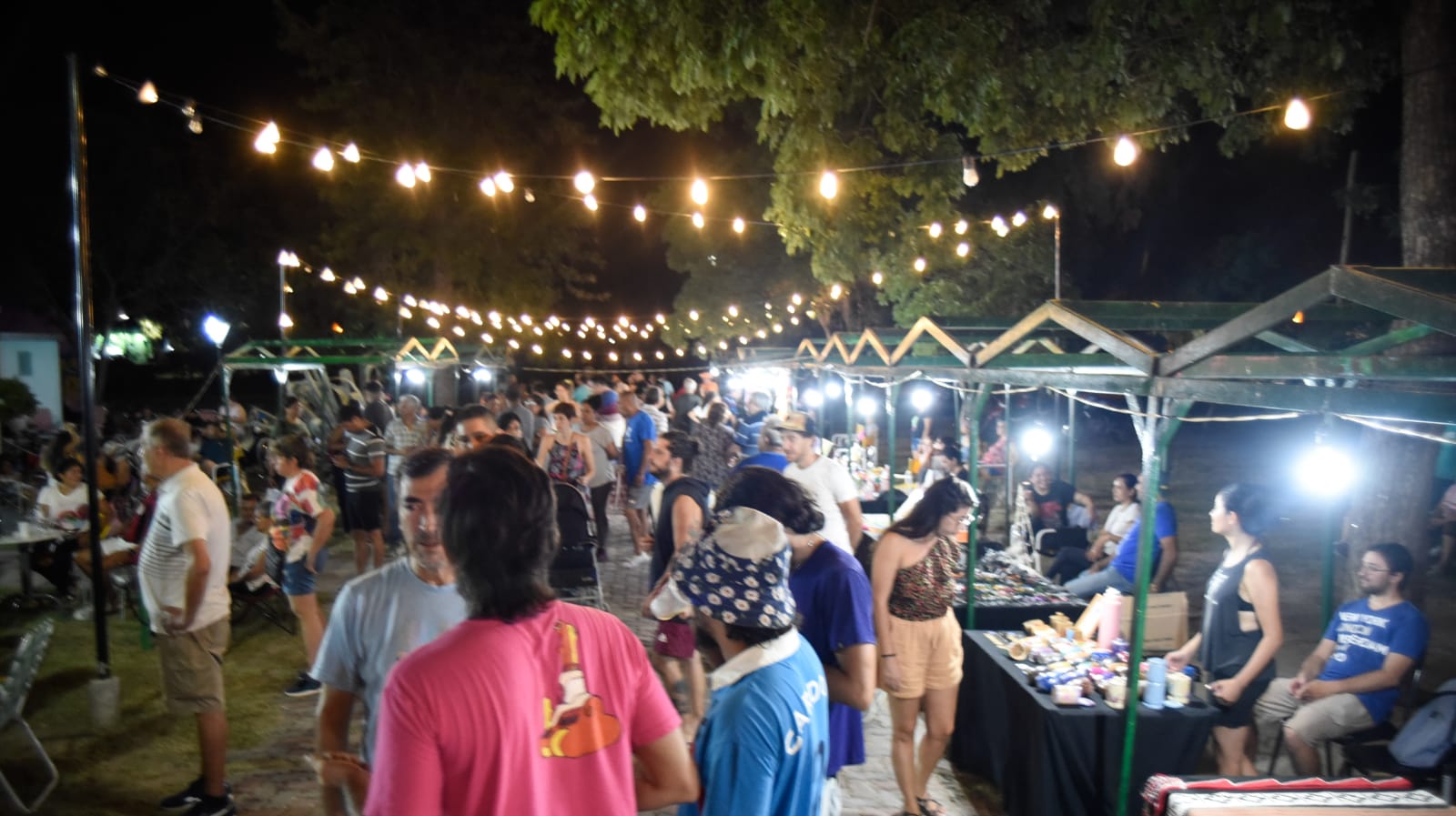 Cultura de la Municipalidad realizó la apertura 2023 de la feria de artesanos de la Casa delBicentenario
