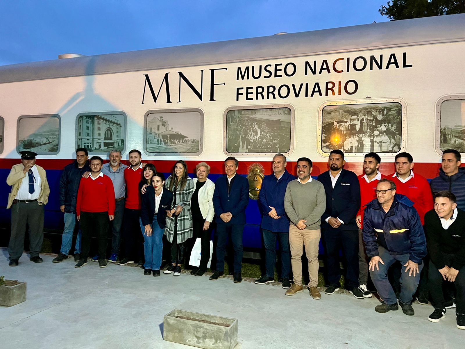 Clérici recibió a Giuliano y Lewandowski en el Tren Museo Itinerante