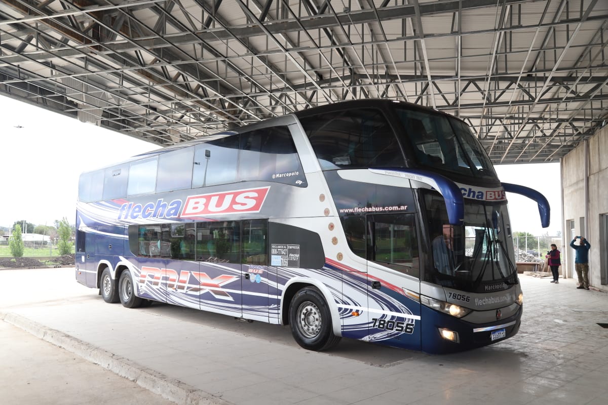 Ensayos de maniobras en la nueva Terminal de Ómnibus «Juan Pablo II»