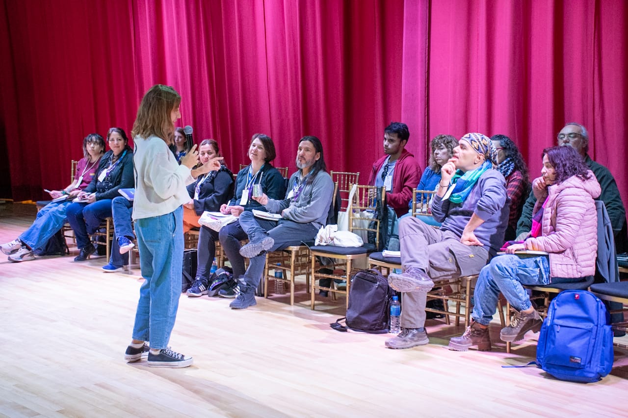 Clínica de muralismo sustentable en el Centro Cultural de la Ciudad de Cutral Có