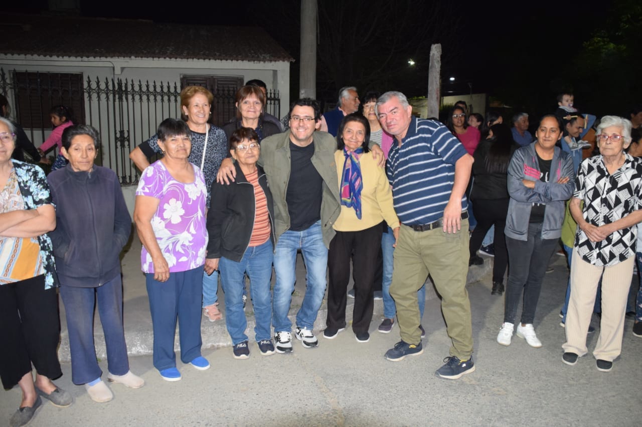 Los Barrios Sta. Teresita y Ntra. Sra. del Rosario cuentan con nueva luminaria led.