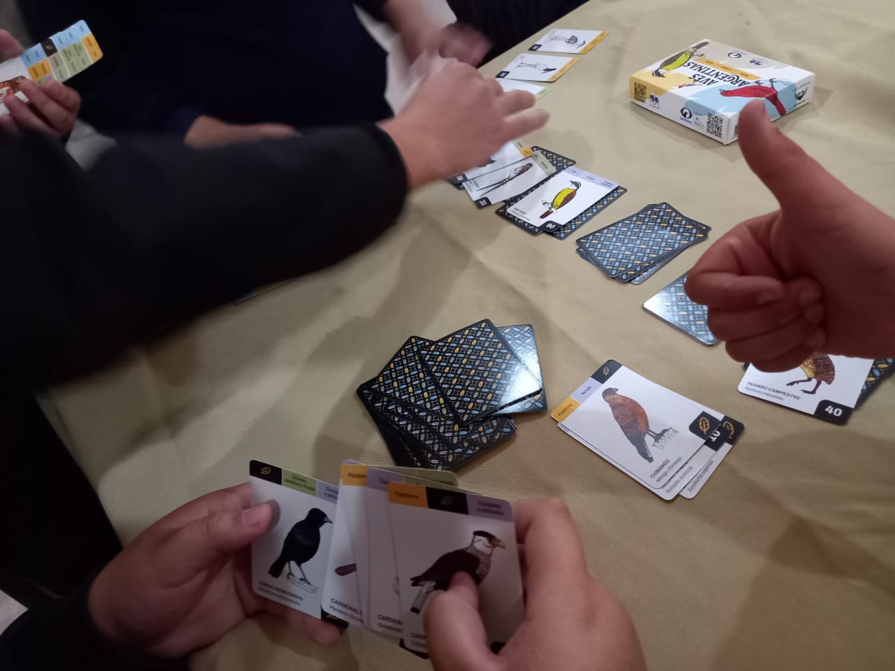 Jornada de juegos con “Equipo Azul” con escuelas de Larroque