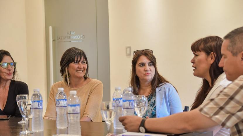La Intendenta Rodríguez recibió a la Secretaría de Integración Socio Urbana de la Nación