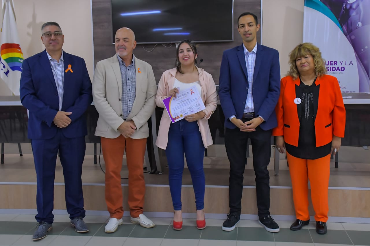 La Secretaría de la Mujer y la Diversidad recibió certificados como interventores comunitarios en prevención del suicidio