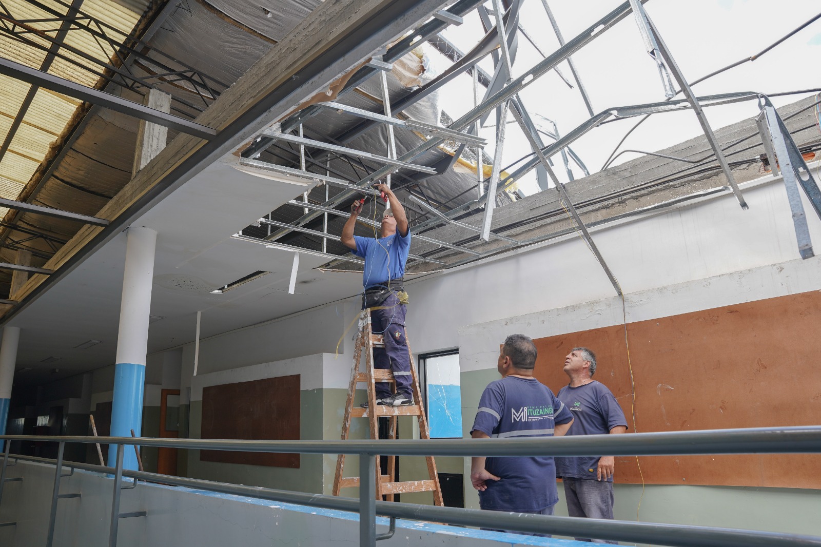 Tras el temporal iniciaron las tareas de refacción de la E.E.S. N° 1