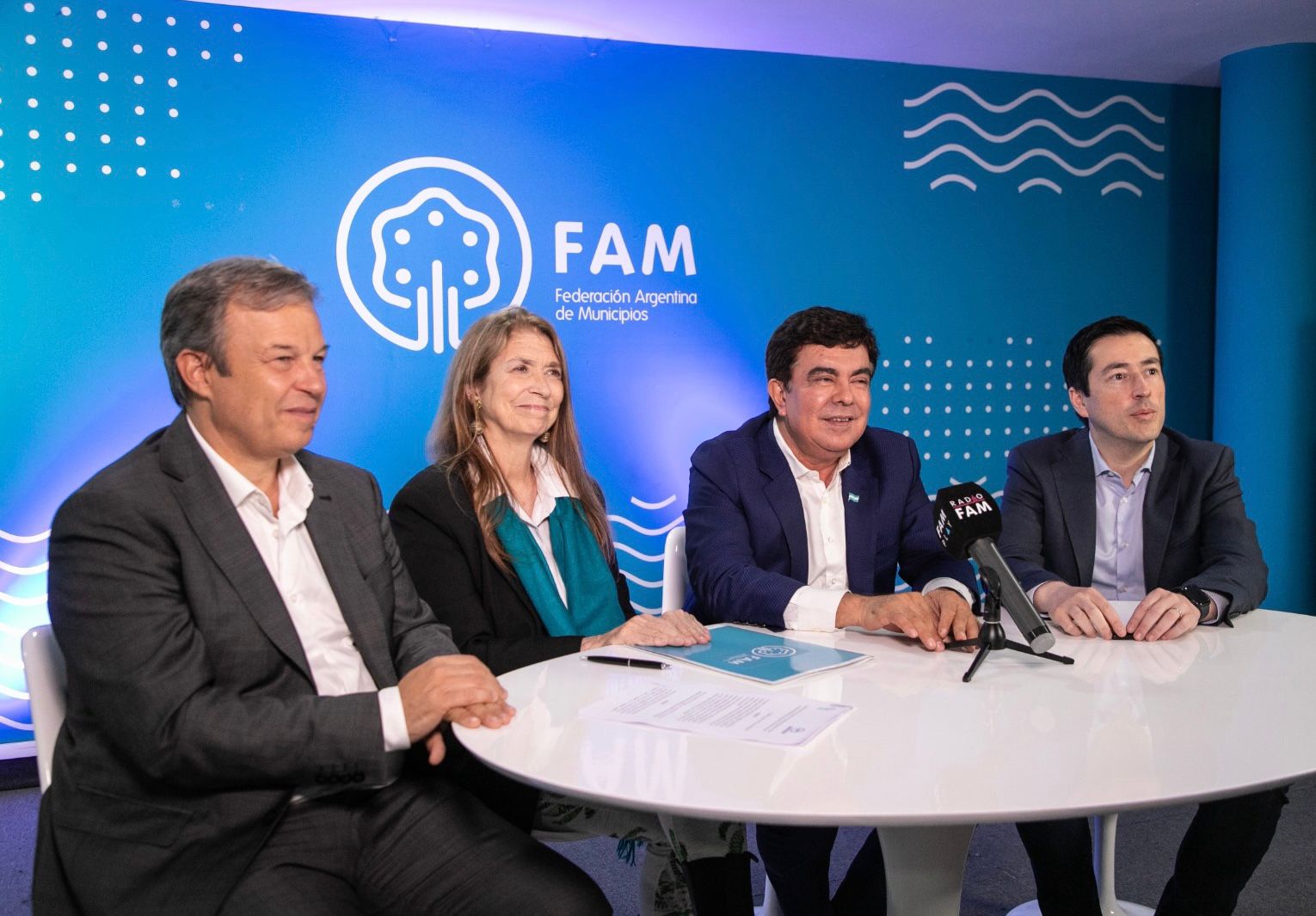FIRMA DE CONVENIO ENTRE LA FEDERACIÓN ARGENTINA DE MUNICIPIOS -FAM‐ Y LA FEDERACIÓN ESPAÑOLA DE MUNICIPIOS Y PROVINCIAS -FEMP-
