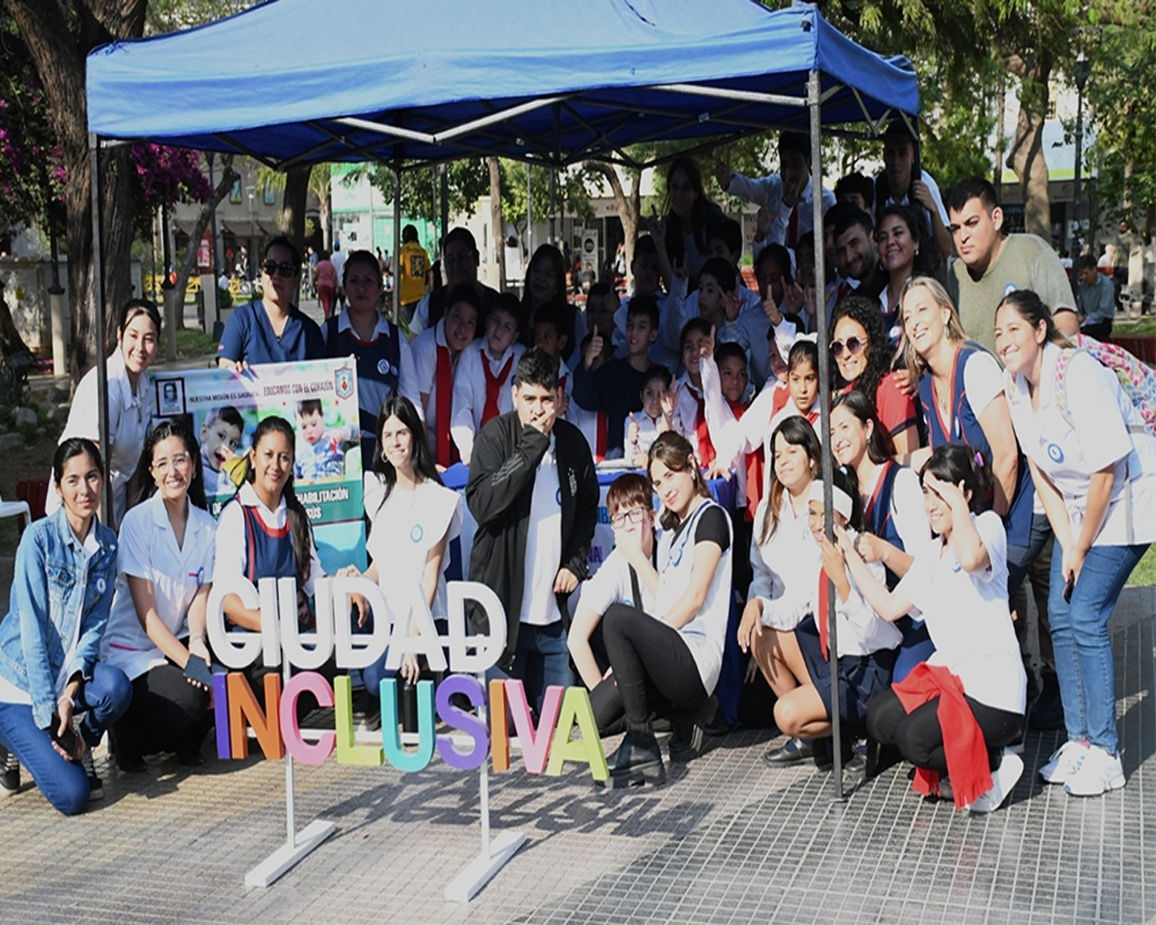 Acto por el día de las personas sordas en Plaza Libertad – LOCALMENTE