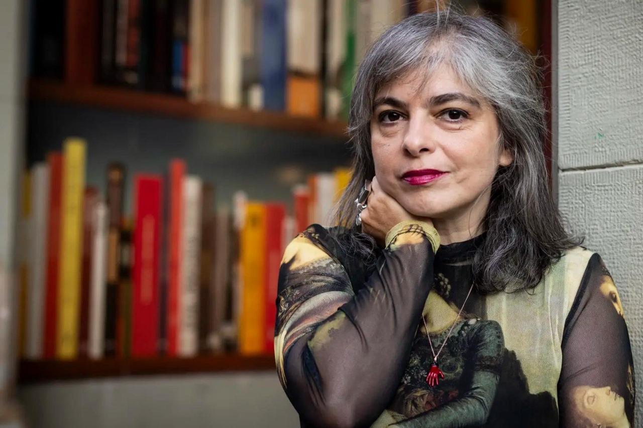 Charla abierta de Mariana Enríquez en el Auditorio Leonardo Favio