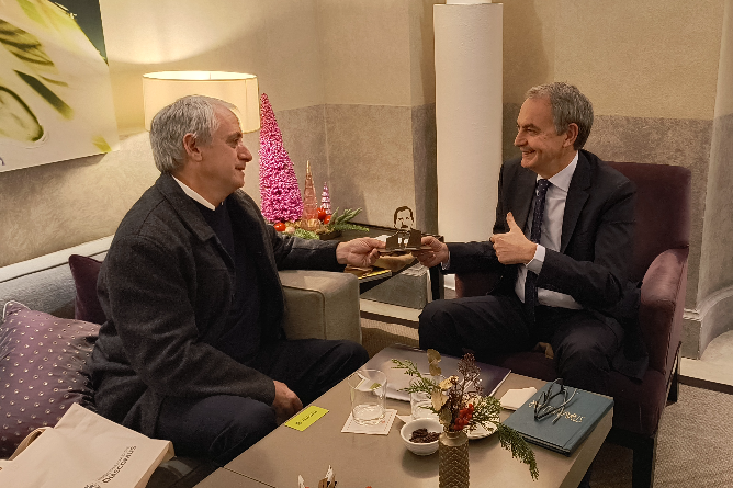 Javier Gastón se reunió con el expresidente de España José Luis Rodríguez Zapatero