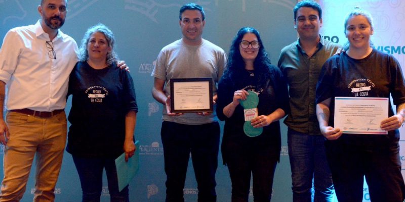 La cooperativa textil “Hecho en La Costa” fue reconocida por el IPAC