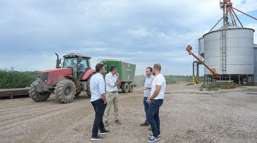 Achával visitó Rivadavia y Henderson con la mira en la producción