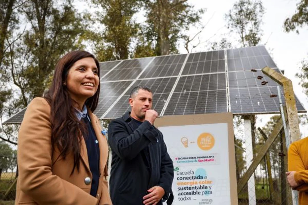 Instalarán termotanques solares en escuelas rurales de la provincia de Buenos Aires