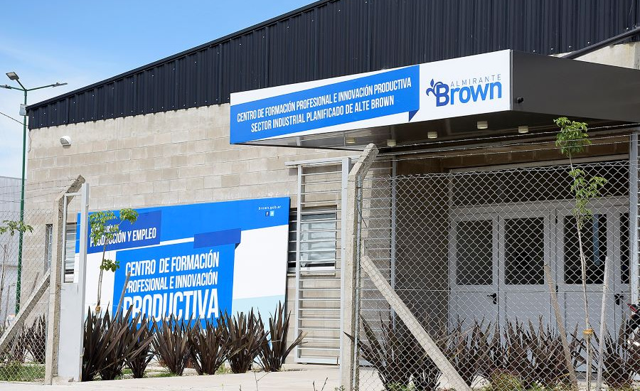 Inscriben a los cursos de formación para el trabajo en el Centro de Formación Profesional de Burzaco