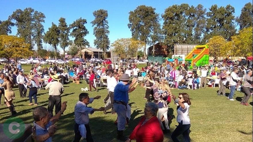 La Feria Rural celebra su 23º aniversario con más de 100 expositores y música en vivo