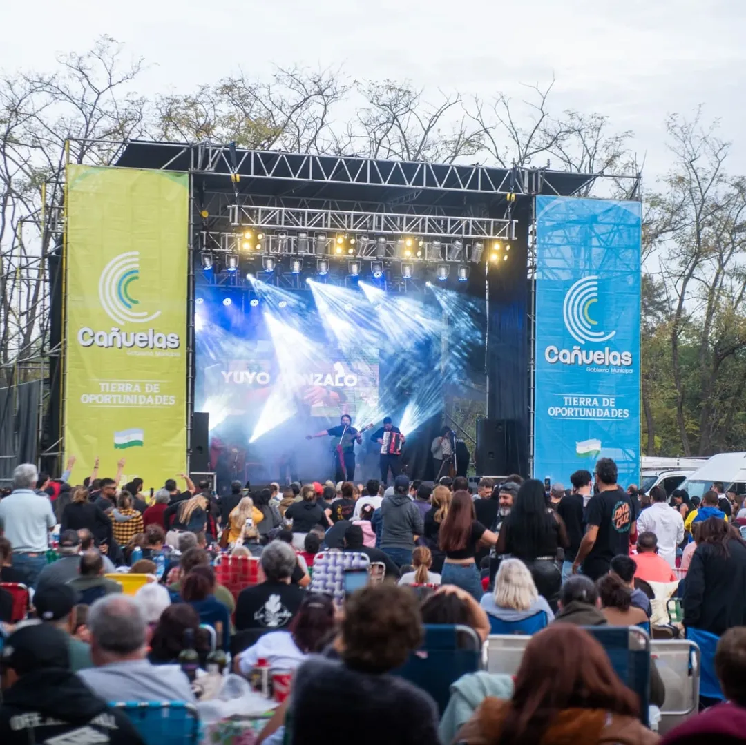 Uribelarrea recibió a más de 35 mil personas en la Tercera Fiesta del Costillar Criollo