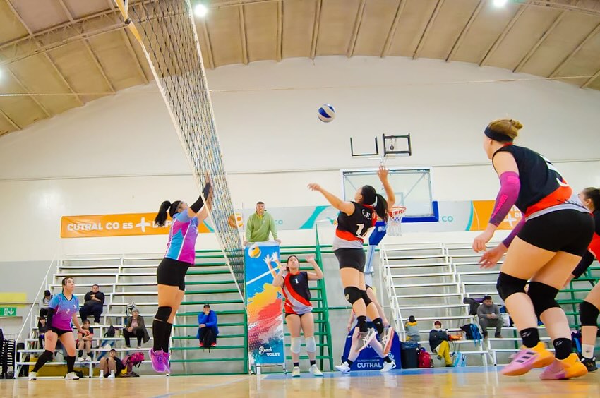 Se disputó la tercera fecha de la primera división de vóley femenino