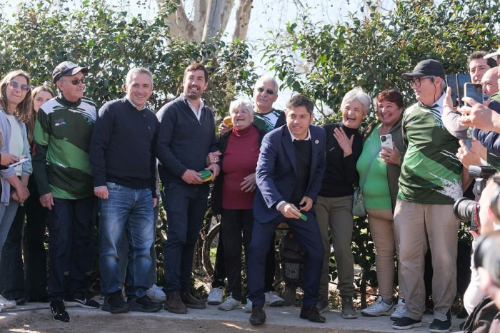 Encuentro con jubilados y personas con discapacidad junto al gobernador Kicillof