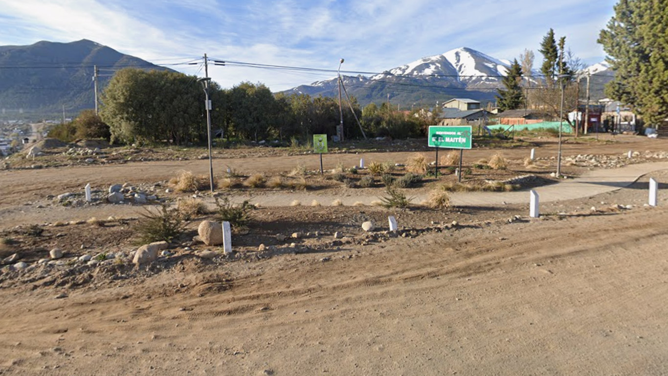 El Maitén se ilumina: la Municipalidad impulsa la obra de red eléctrica y alumbrado barrial