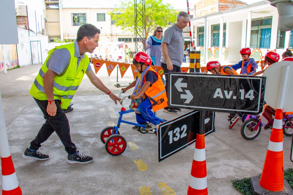 Jornada de Educación Vial en el Jardín de Infantes N° 920 de Berazategui