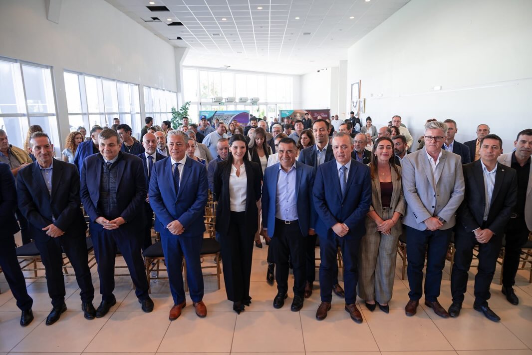 Cutral Co da un paso histórico: firman acuerdo para ampliar el Parque Solar a 30 MW