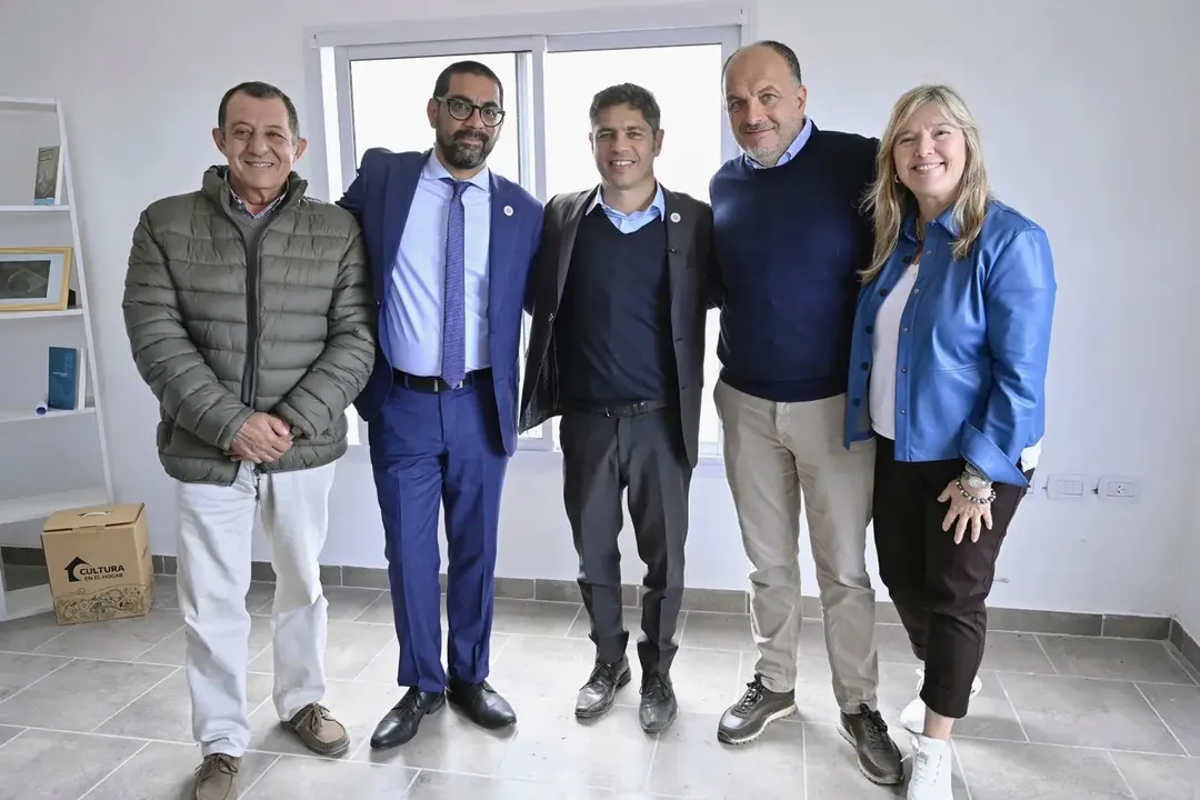 El intendente Marini acompañó la entrega de viviendas y equipamiento en De la Garma