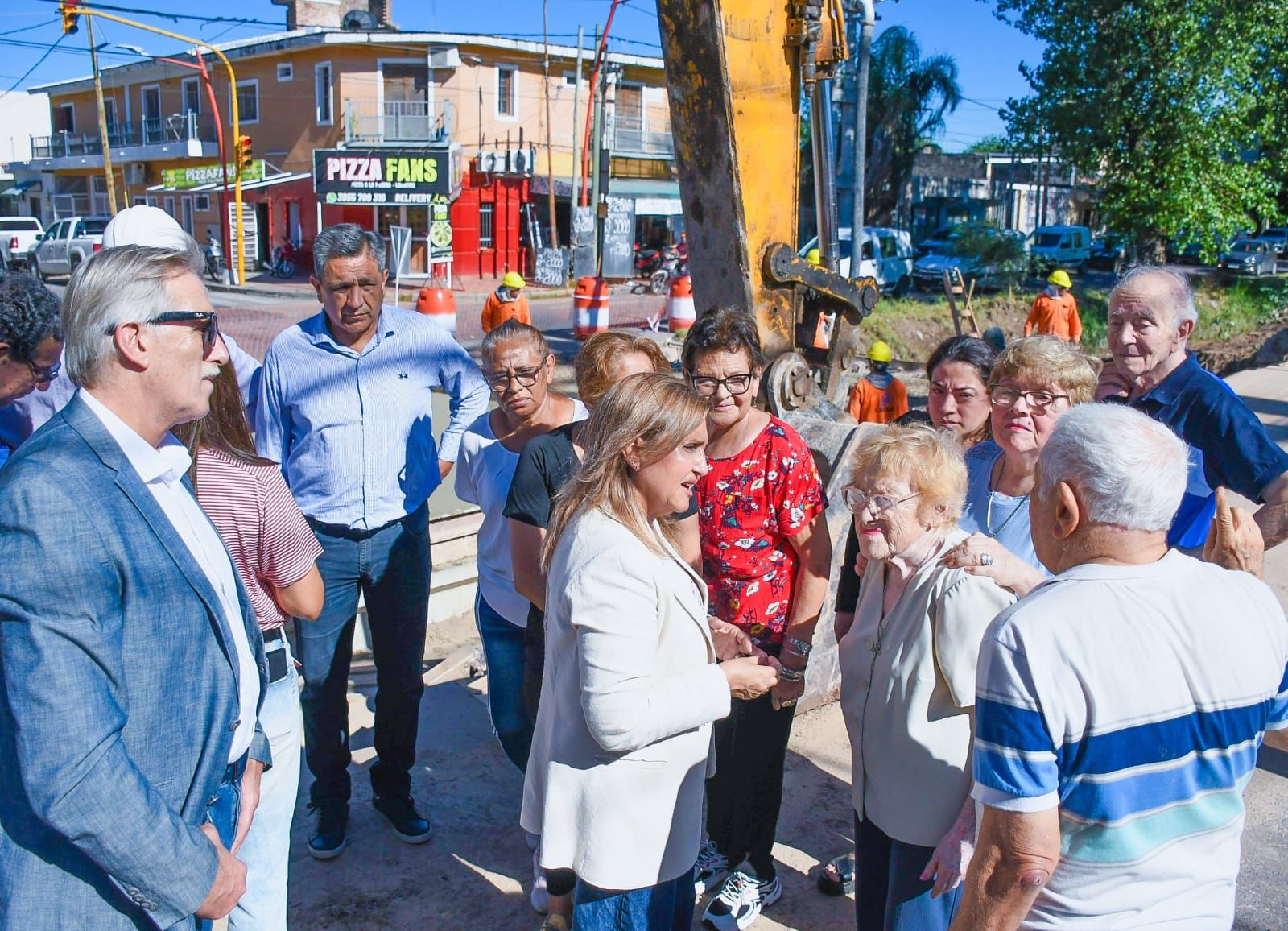 La intendente Fuentes supervisó la obra de reconstrucción del cruce de Av. Aguirre y Viamonte