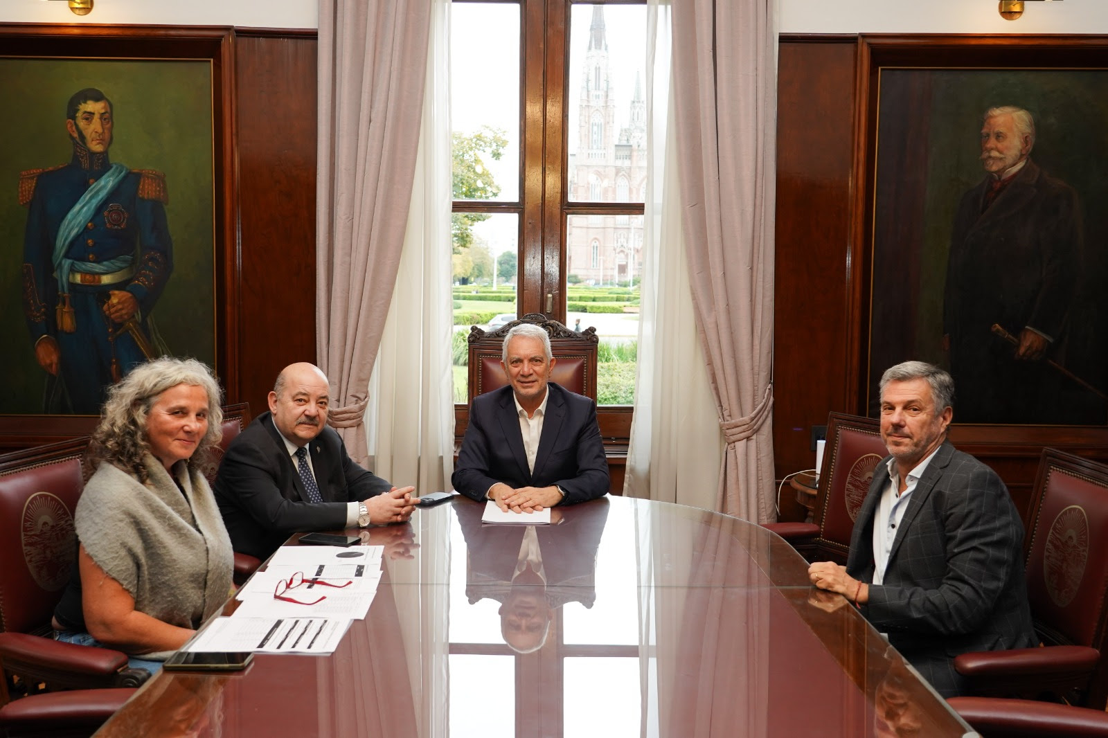 Alak y Tauber articulan una agenda conjunta para fortalecer la formación en oficios