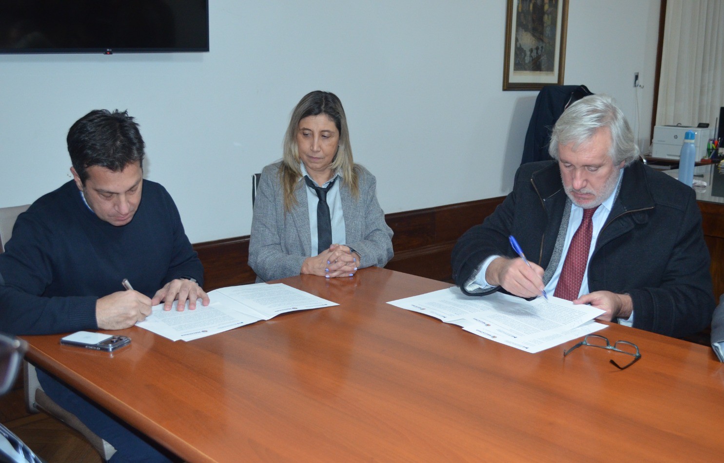 Acuerdo con el Ministerio Público Bonaerense para fortalecer la capacitación de quienes cuidan a niños y adolescentes