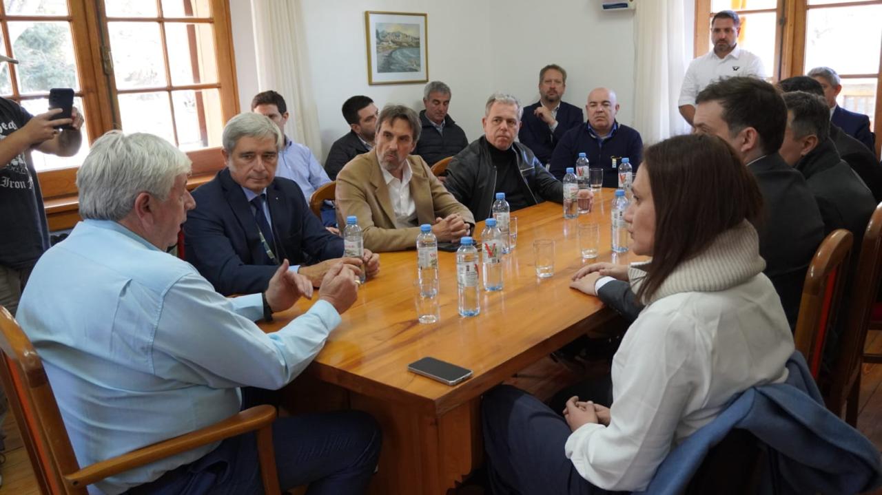 Walter Cortés recibió a referentes internacionales de tecnología y empresas vinculadas al desarrollo inteligente