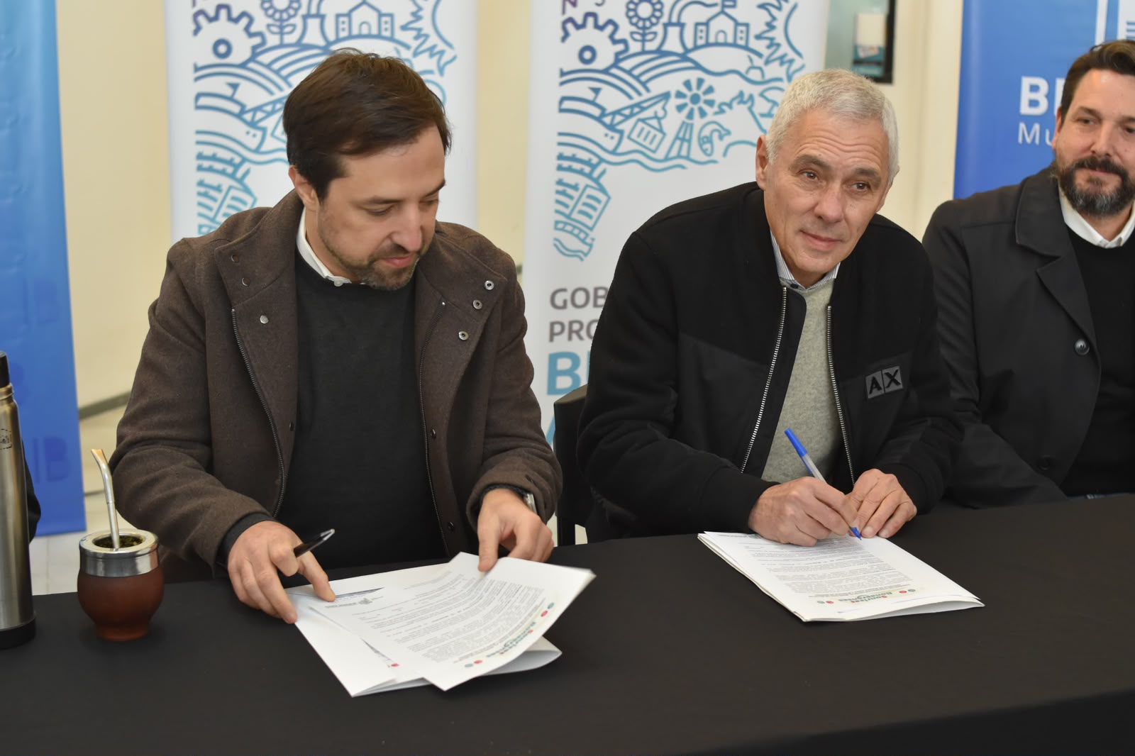 Berisso firmó el convenio del programa provincial Sonrisas Bonaerenses y entregará 19 prótesis dentales a vecinos y vecinas