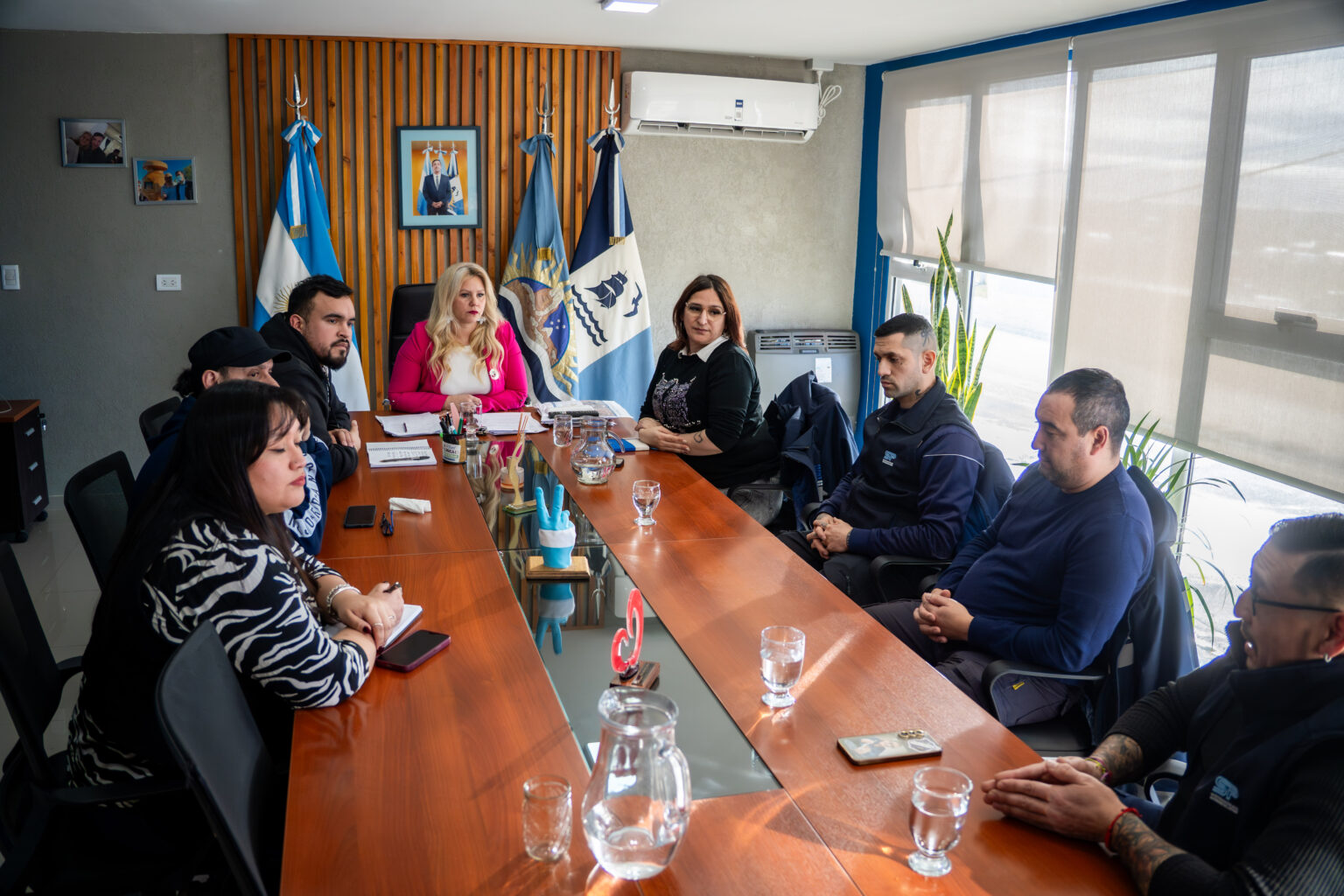 El Municipio proyecta acequias urbanas ante las contingencias climáticas y coordina esquemas de trabajo operativo con SPSE y Camuzzi