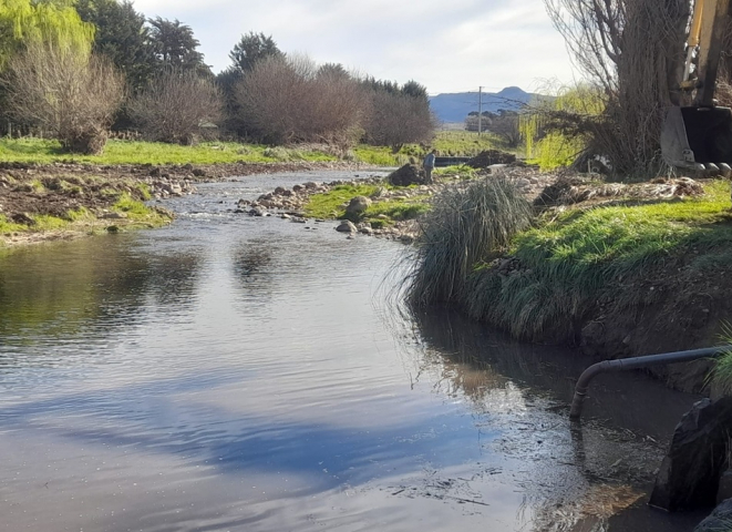 Provincia avanza con el saneamiento del Arroyo San Bernardo en Tornquist