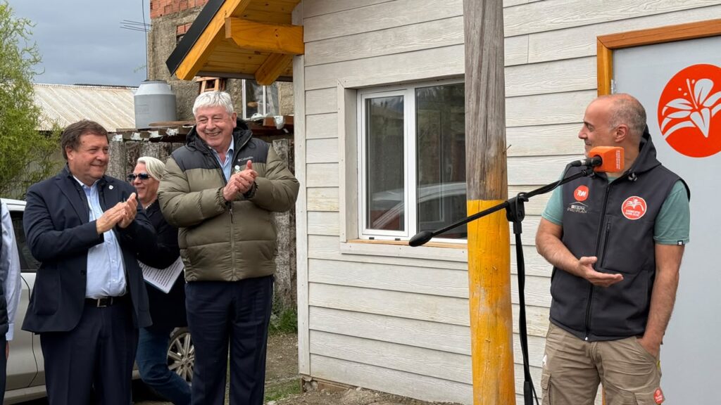 Cortés inauguró la ampliación del quirófano municipal para fortalecer el servicio de Sanidad Animal